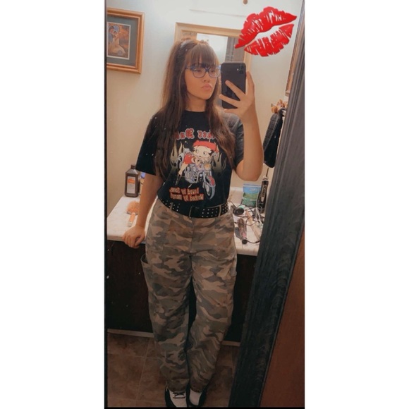 Your friendly seller, Emiley! - Picture 10 of 11